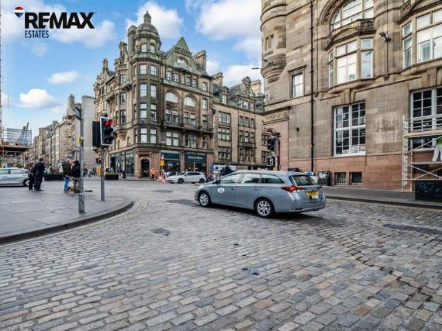 Flat for sale in Old Town, Scotland