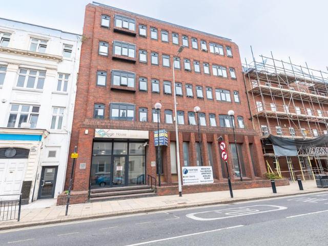 Flat for sale in Old Town, Hull