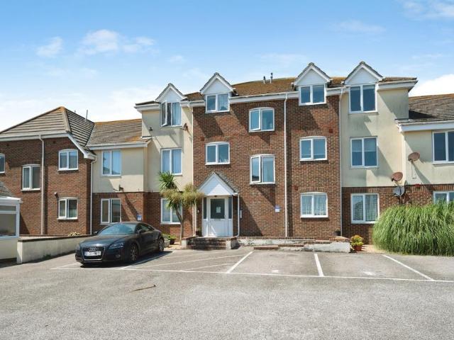 Flat for sale in Spring Vale, Hampshire