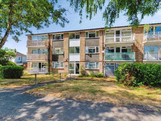 Flat for sale in Springvale, Hampshire