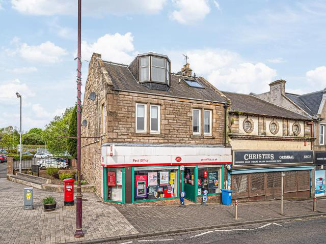 Flat for sale in Cowdenbeath, Scotland