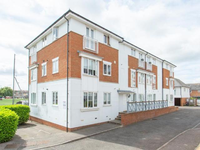 Flat for sale in Thurston Park, The Bridge