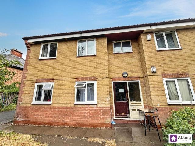 Flat for sale in Old Wharf, City Of Leicester