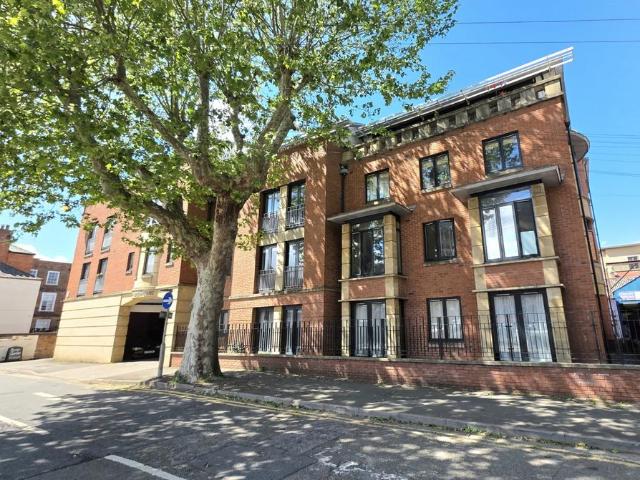 Flat for sale in Barbourne, Isle Of Man