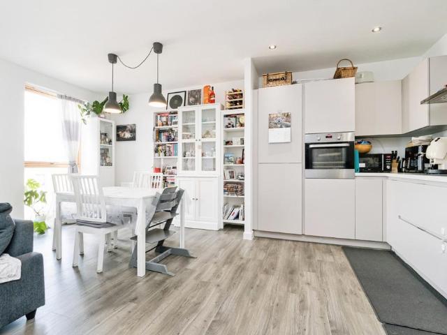 Flat for sale in Barking Riverside, Greater London