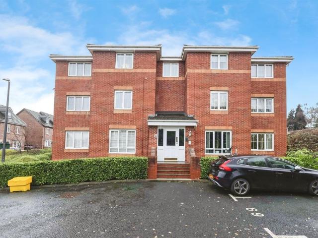 Flat for sale in Plant's Green, Fold Hill