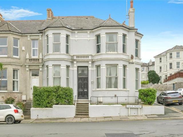 Flat for sale in Mount Wise