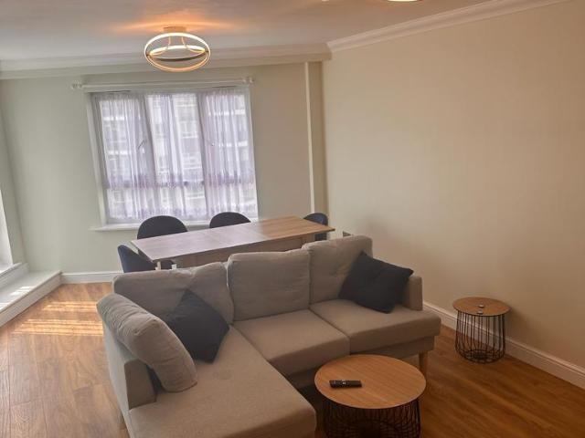 Flat for sale in Holywell Estate, North Watford