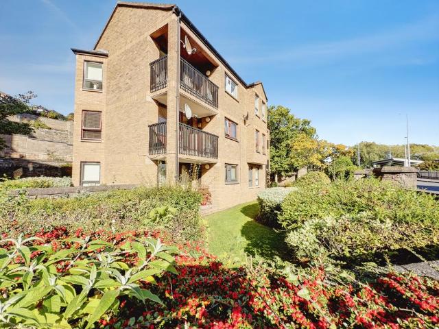 Flat for sale in Stobswell, Dundee