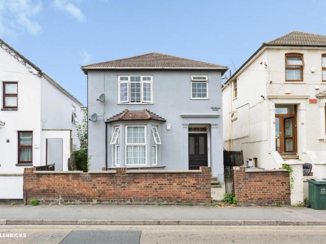Flat for sale in Brooklands, Monks Orchard