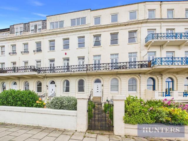 Flat for sale in South Cliff, Kepwick