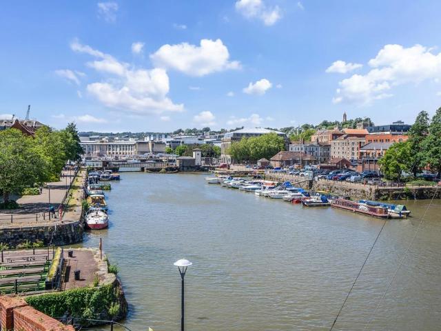 Flat for sale in Redcliffe, Feckenham