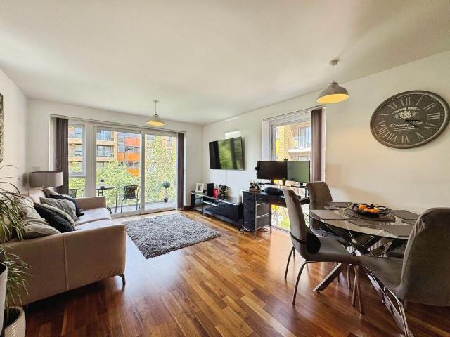 Flat for sale in Greater London