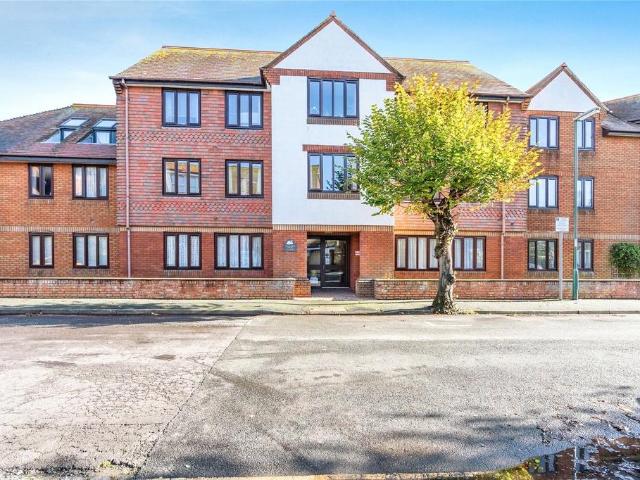 Flat for sale in Clapham, West Sussex