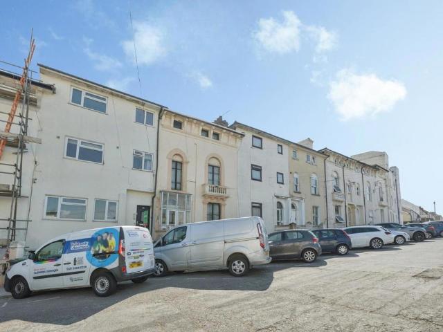Flat for sale in Hamerton, Kent