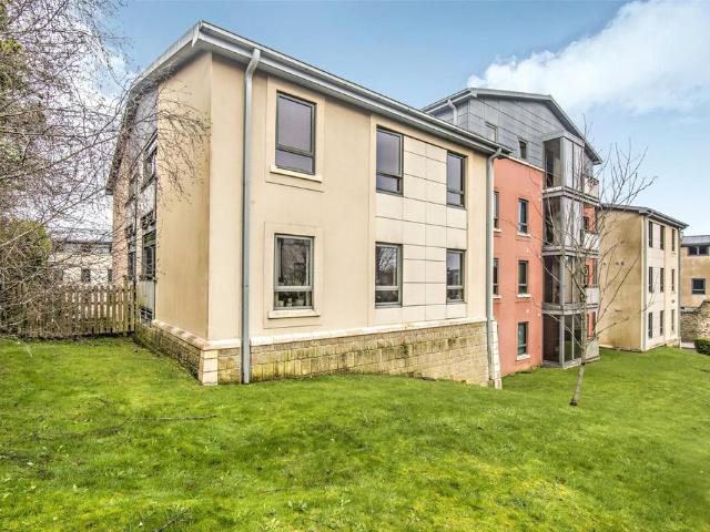 Flat for sale in Redannick, Truro