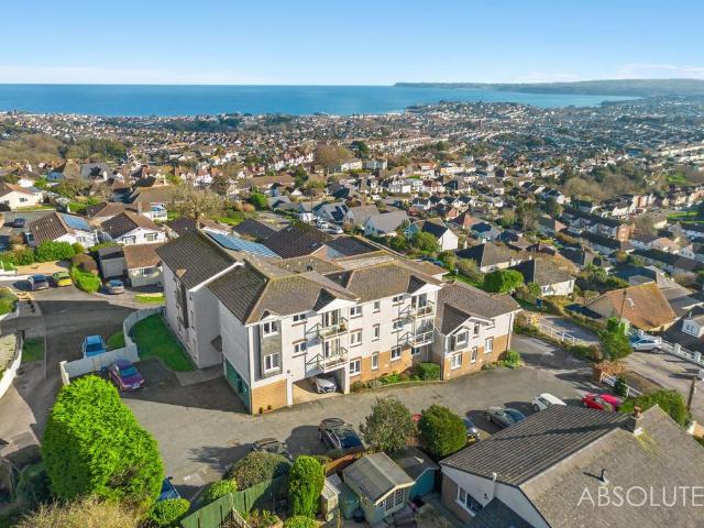 Flat for sale in Foxhole, Livermead