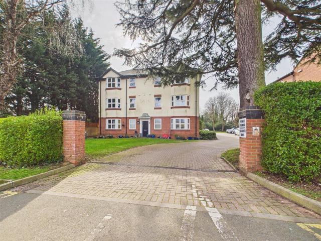 Flat for sale in West Midlands