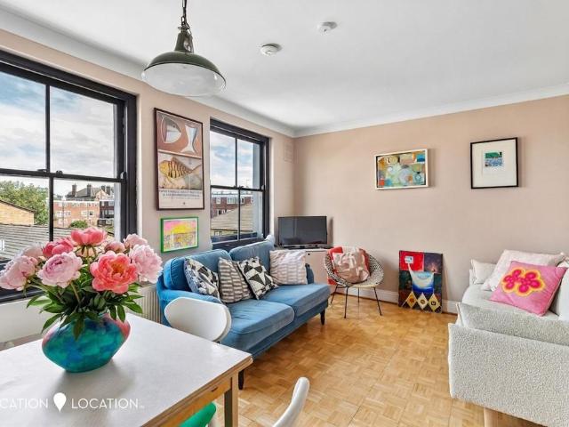 Flat for sale in Clapton, Lower Clapton