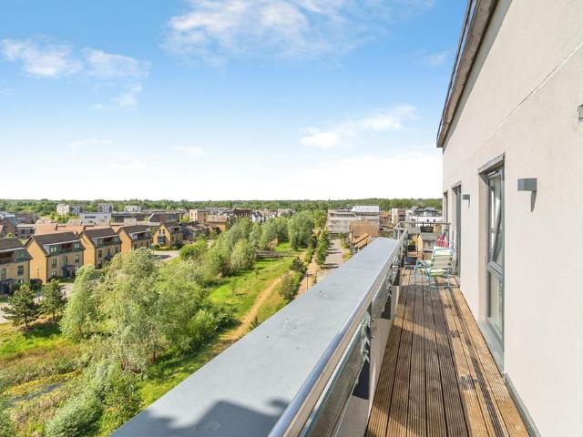 Flat for sale in Monkston Park, Milton Keynes