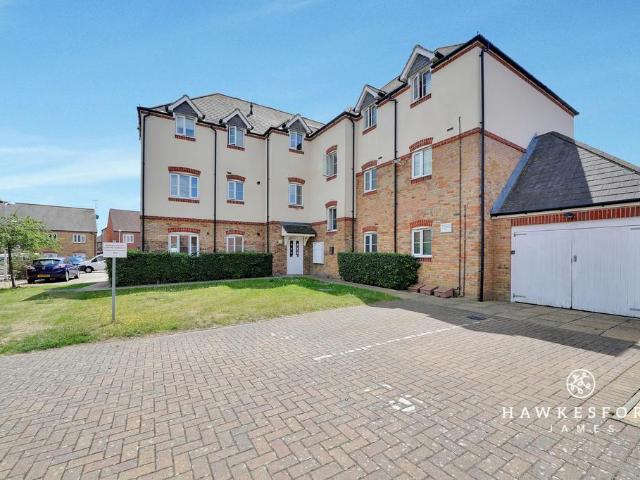 Flat for sale in Oad Street, Kent