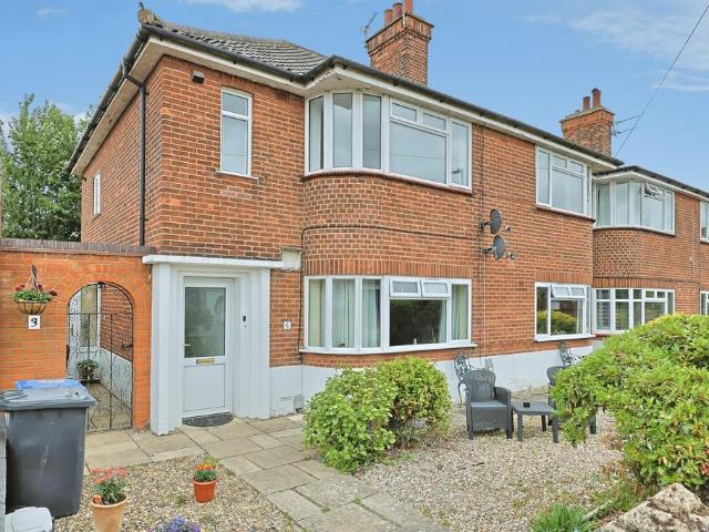 Flat for sale in Lakenham, East Bank