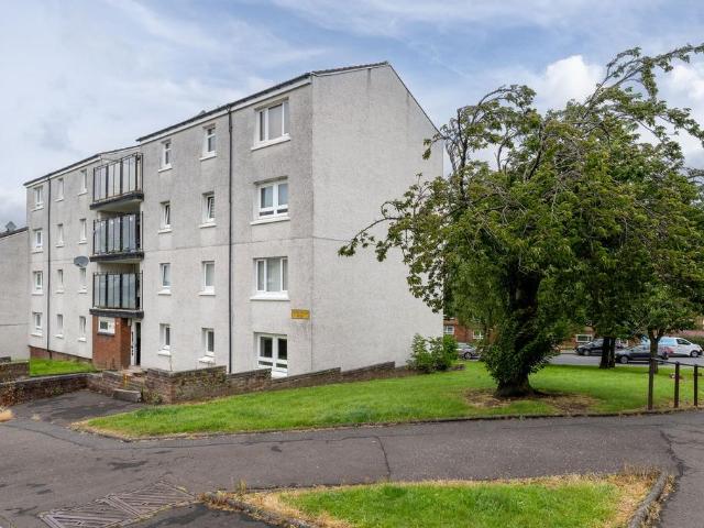 Flat for sale in Greenock, Scotland