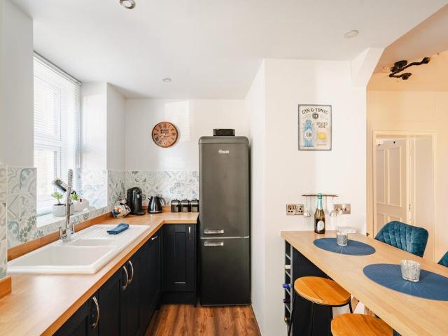 Flat for sale in Clevedon, North Somerset