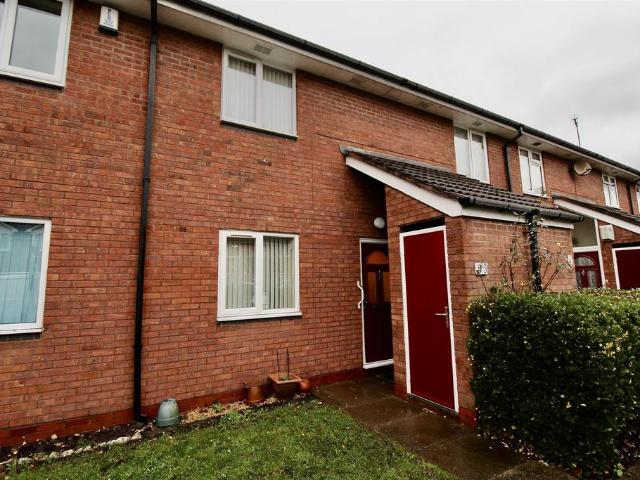 Flat for sale in Gravelly Hill, West Midlands