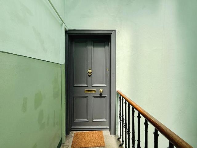 Flat for sale in Gorgie/Dalry, Scotland