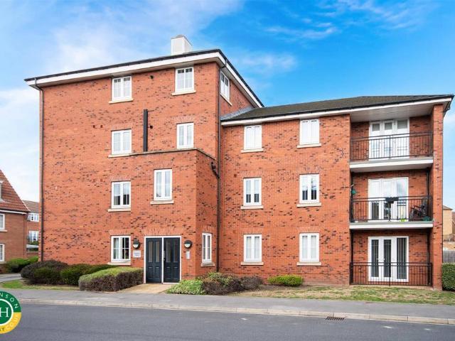 Flat for sale in Lakeside, Doncaster