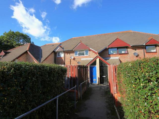 Flat for sale in Netley Hill, Eastleigh