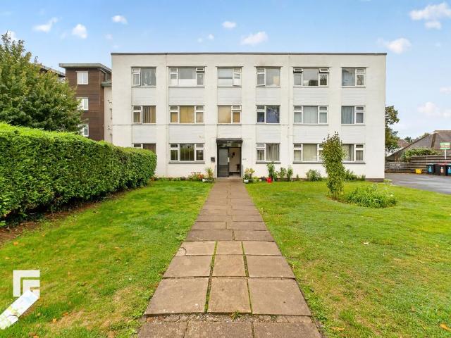 Flat for sale in Llanishen, Cardiff