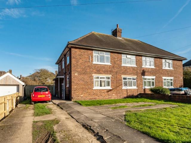 Flat for sale in Weelsby, Old Clee