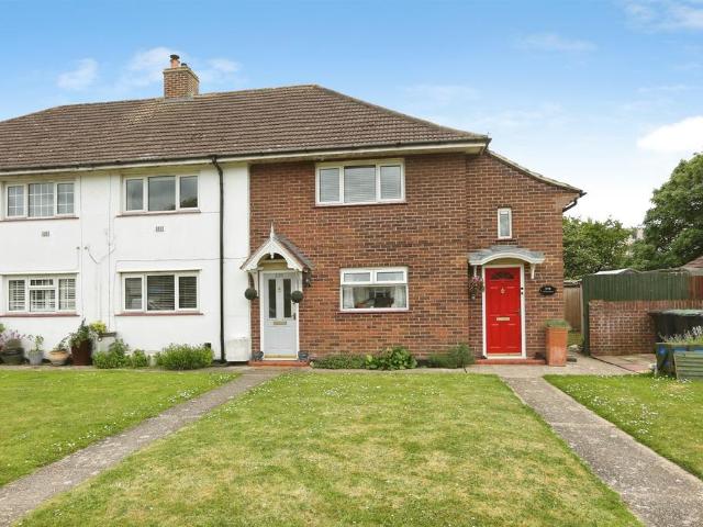 Flat for sale in Rowner, Middlecroft