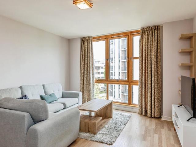 Flat for sale in Spike Island, Feckenham