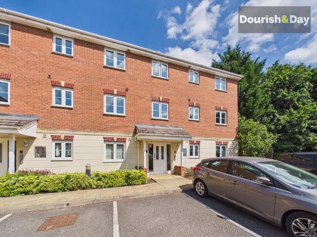 Flat for sale in Rowley Park, Baswich