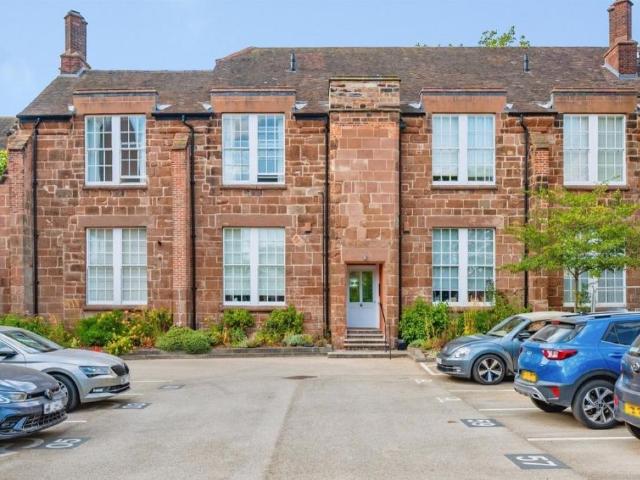 Flat for sale in Lichfield, Boley Park