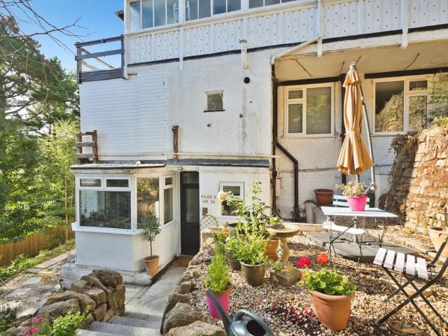 Flat for sale in Yeovil, Somerset