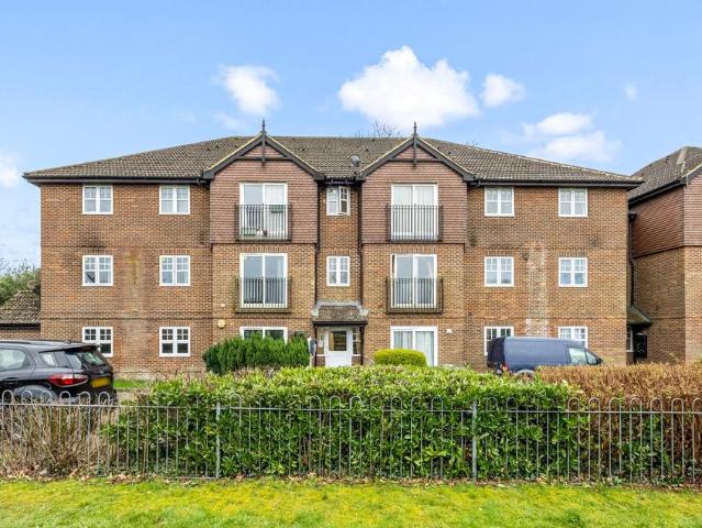 Flat for sale in Glynde, West Sussex