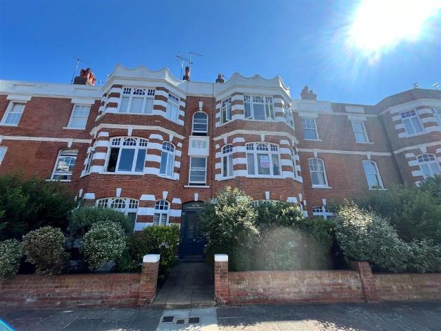 Flat for sale in Greater London