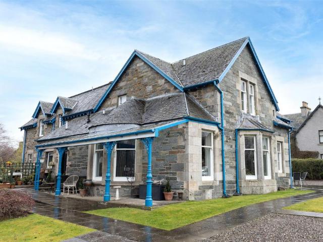 Flat for sale in Aberfeldy, Scotland