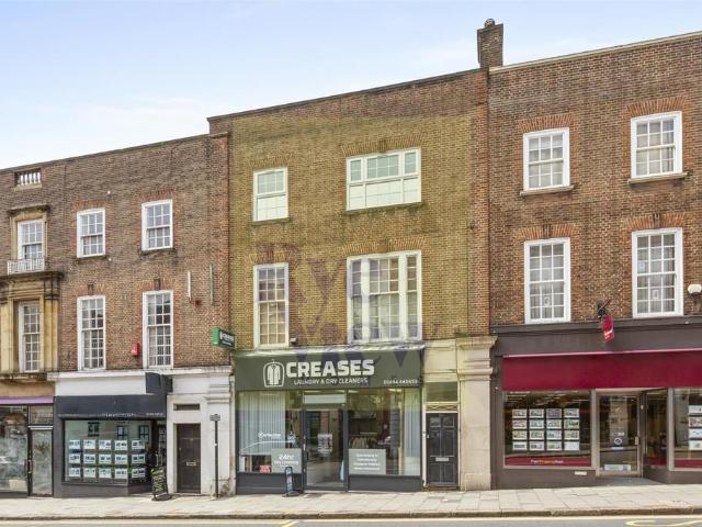 Flat for sale in Daws Hill, Cressex