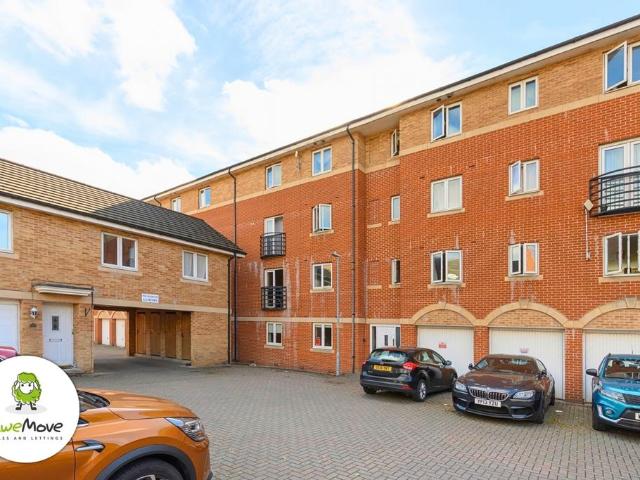 Flat for sale in Bridgemead, Swindon