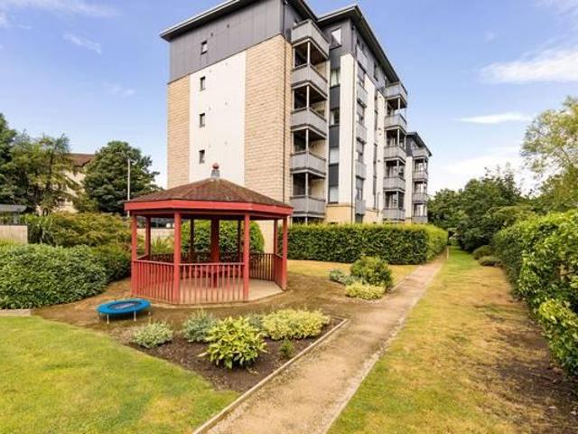 Flat for sale in Leith Links, Leith