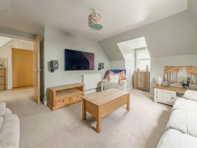 Flat for sale in Barling, Essex