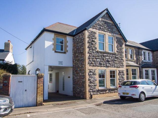 Flat for sale in Wales