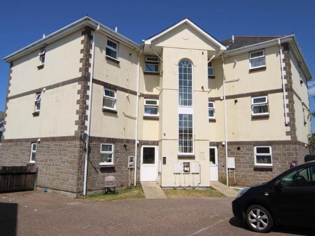 Flat for sale in Callington, Kelly Bray