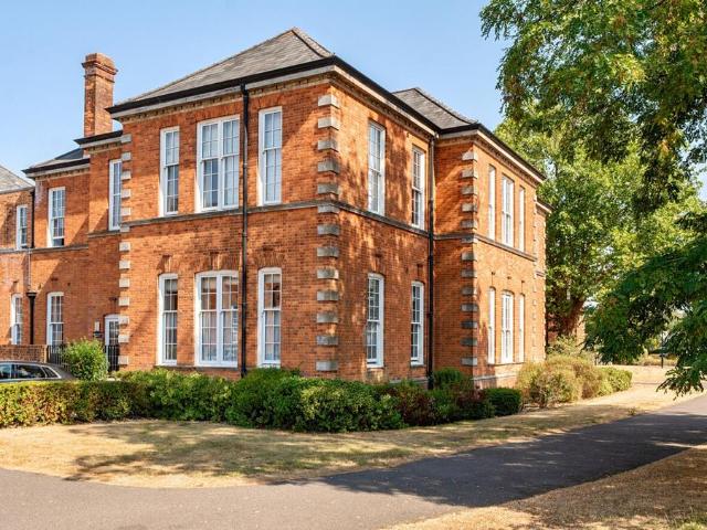 Flat for sale in Chichester, Littlecote
