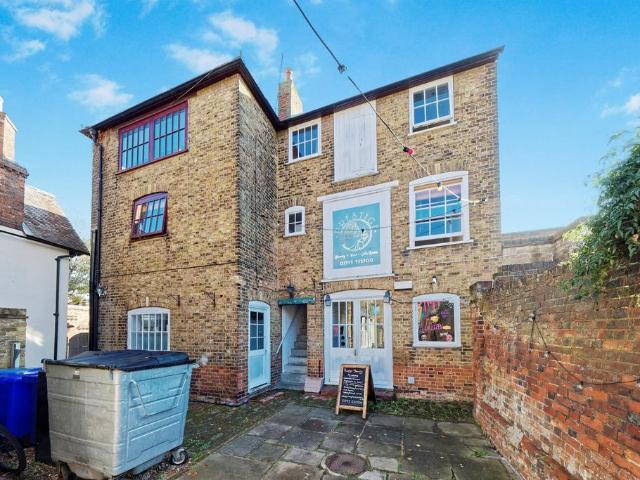 Flat for sale in Preston, Swale